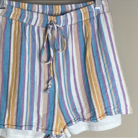 Francesca’s Dee Elly Women’s Stripe Shorts Size Large - Picture 15 of 16